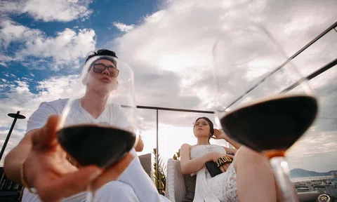 Mùa Valentine cùng Rin Wedding thổi lửa tình yêu với bộ ảnh `cực chất`